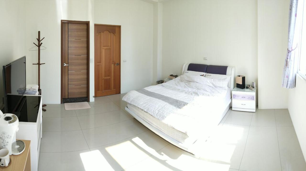 Ferienwohnung S & P House Tainan Exterior foto